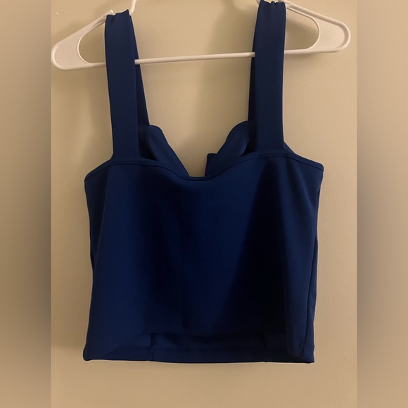 Blue V cut tank top - Picture 2 of 2